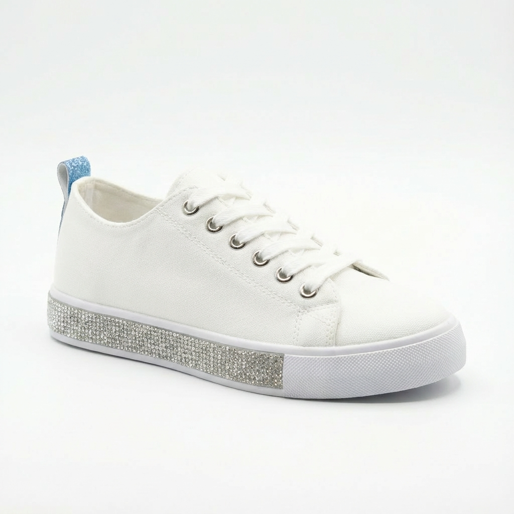 Chaussures sneakers blanches modernes pour femme avec détails brillants et design chic 🤍💎