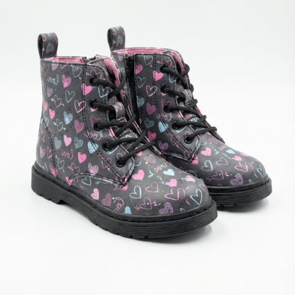 Bottines fille grises à imprimé cœurs roses et bleus, semelle noire antidérapante